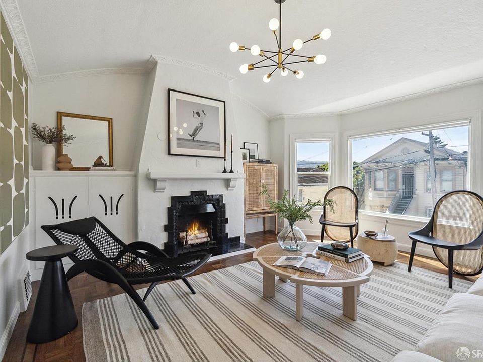 1st image of 256 Cotter St