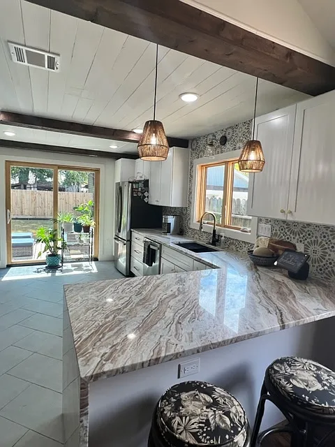 2 bed, 998 sqft, $3,200 — Photo 4