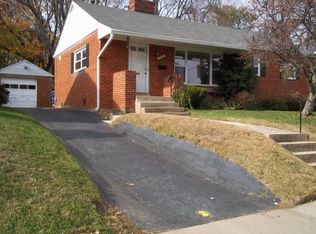 2620 N Sycamore St, Arlington, VA 22207