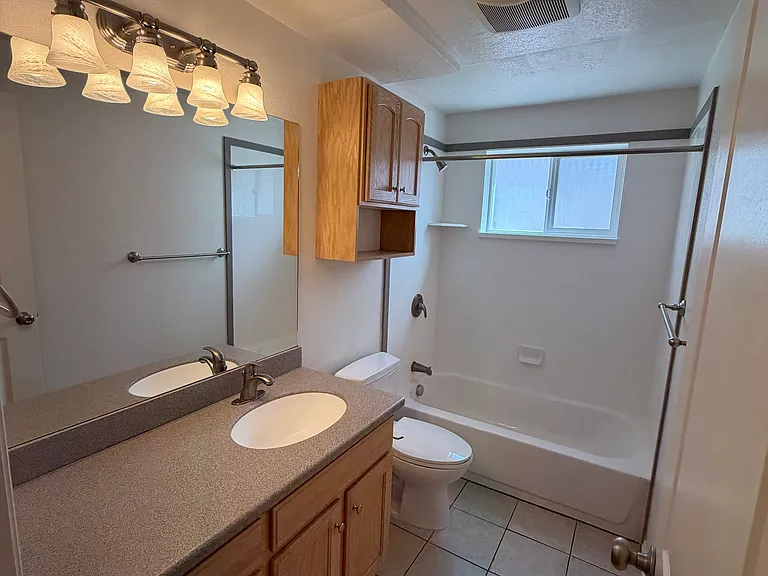 1633 S 740th St E #1633 — Photo 6