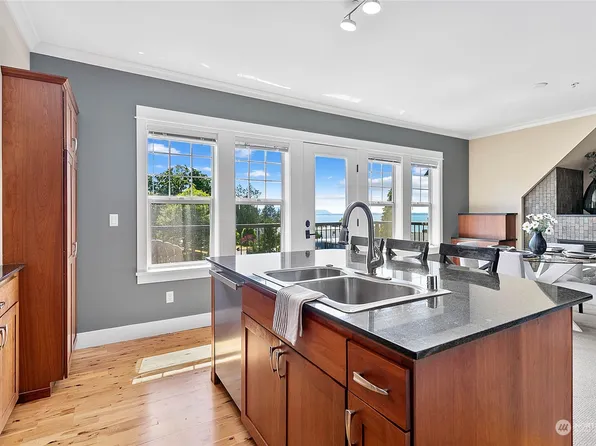 1000 High Street #401, Bellingham, WA 98225