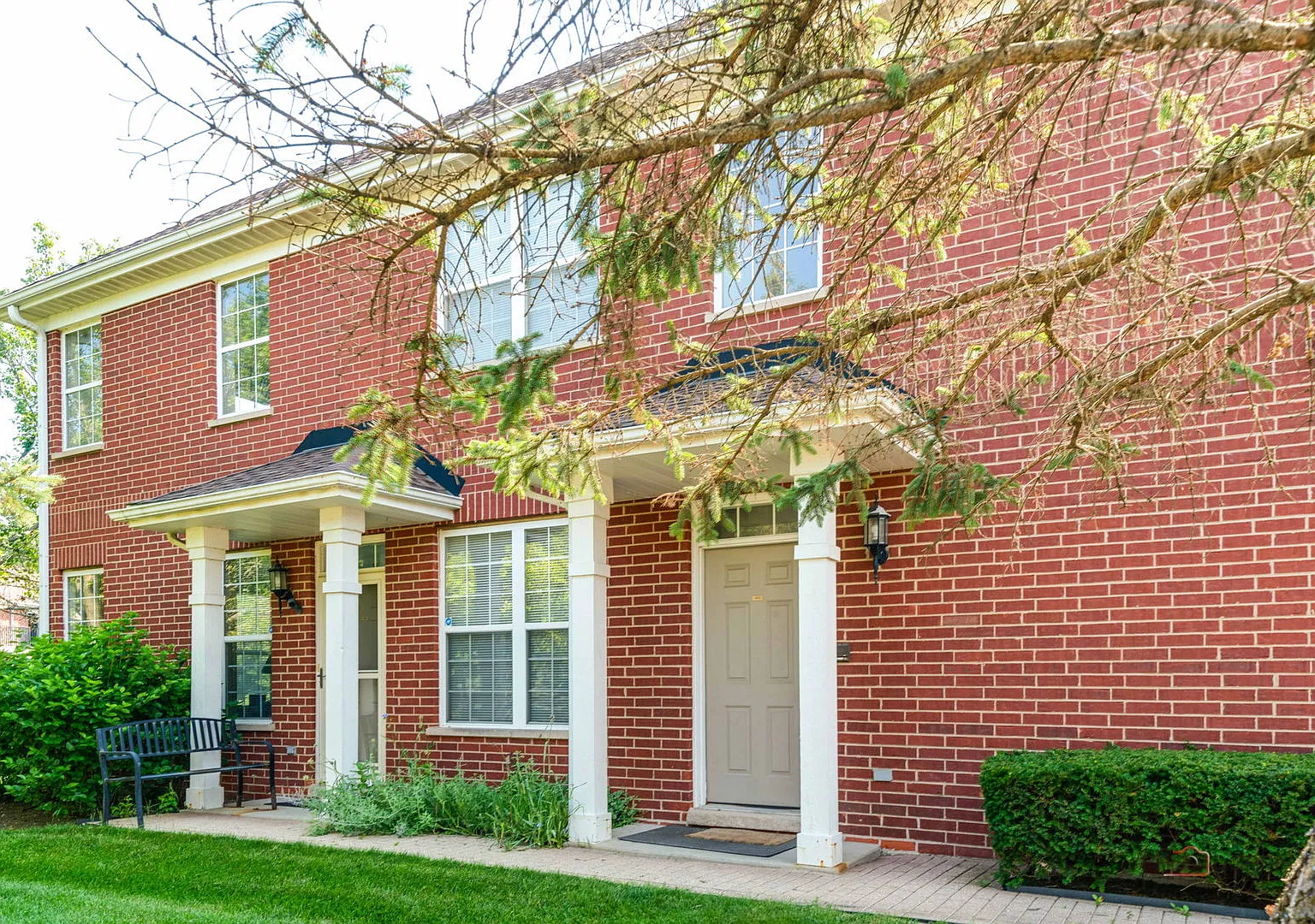 2 bed, 1400 sqft, $2,950 — Photo 3