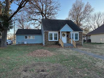 1124 E Division St, Bolivar, MO, 65613