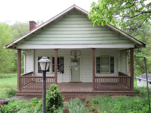 2189 Dunn Station Rd, Prosperity, PA 15329