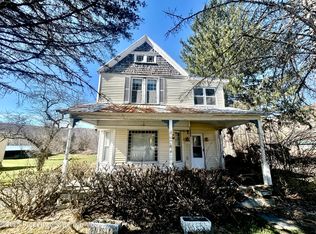 331 Starrucca Creek Rd, Starrucca, PA 18462