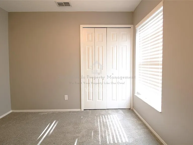 464 Briar Bay Cir — Photo 10