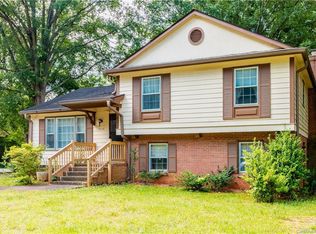 7518 Riding Trail Rd, Charlotte, NC 28212