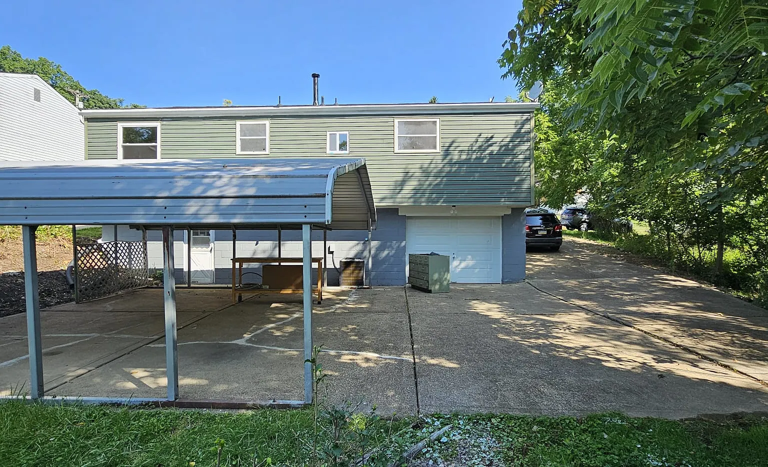 3 bed, 1.5 bath, 1062 sqft, $1,850 — Photo 4