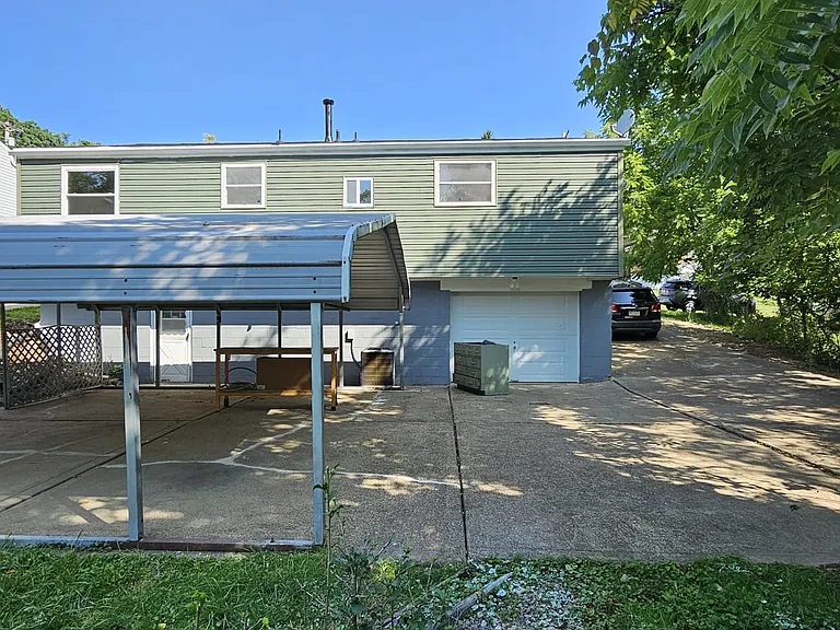 7988 Aber Rd — Photo 4