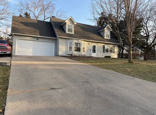7222 E Suncrest Ct, Columbia, MO 65201