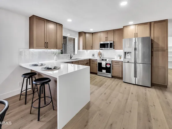 6038 E HOBART Street, Mesa, AZ 85205