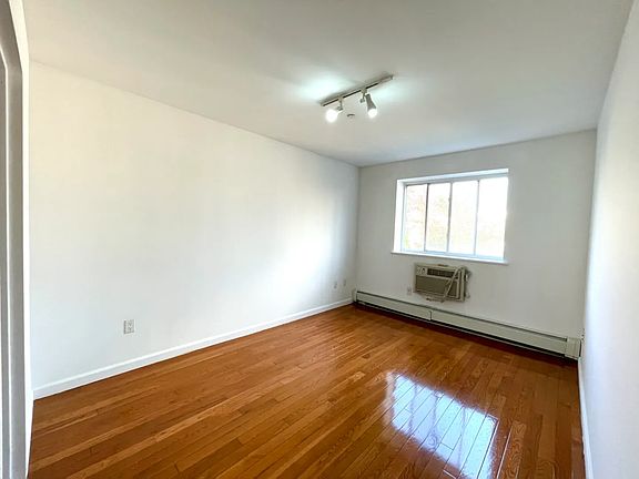 2nd image of 762 41st St APT 3C