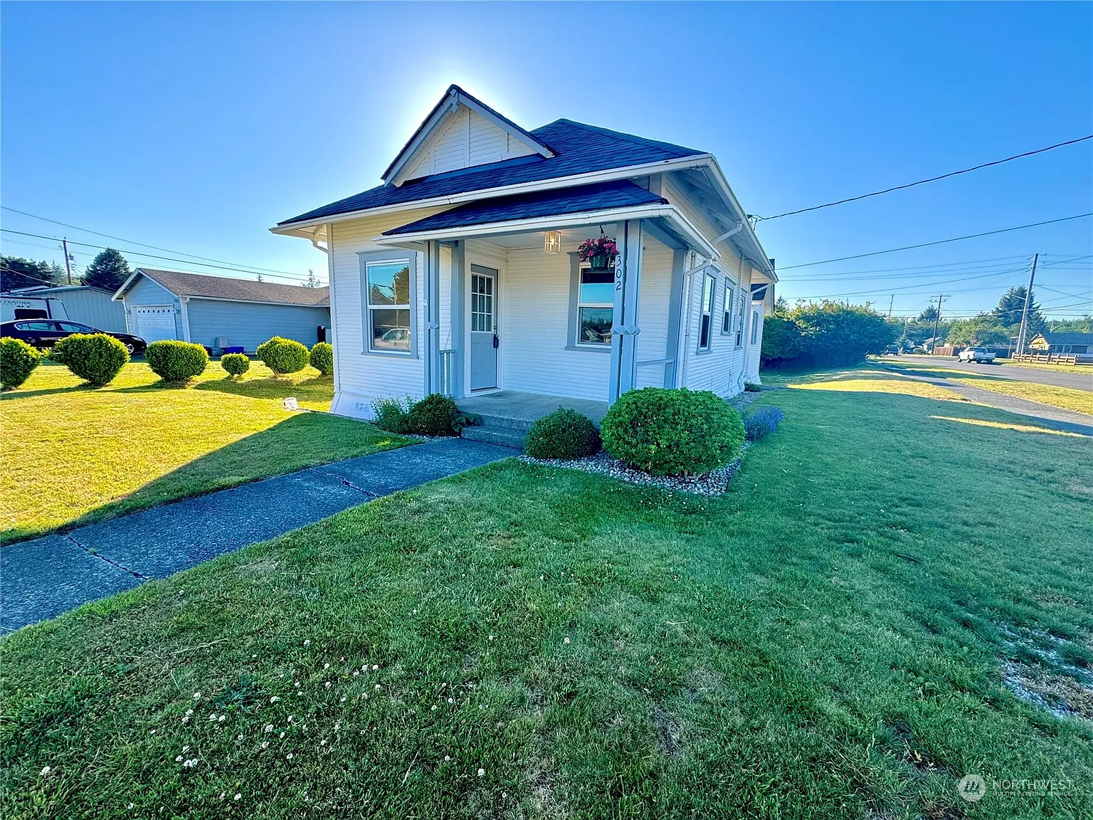 302 H Street photo 1