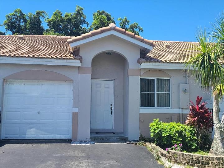 1st image of 11415 SW 17th Ct