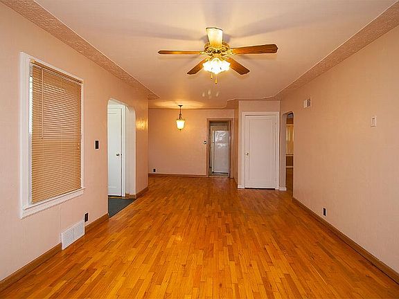 4th image of 192 W Pitman Ave
