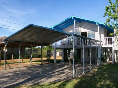 1025 9th St, San Leon, TX, 77539