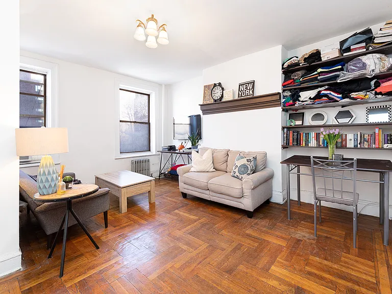313 1st Ave #2 — Photo 4