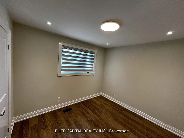69 Hutcherson Sq — Photo 10