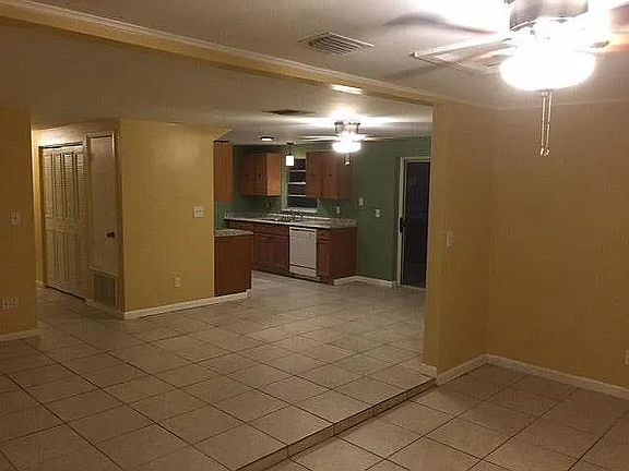 3rd image of 212 Claire Dr
