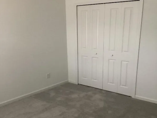 6857 Lake Mist Ln, Jacksonville, FL 32210