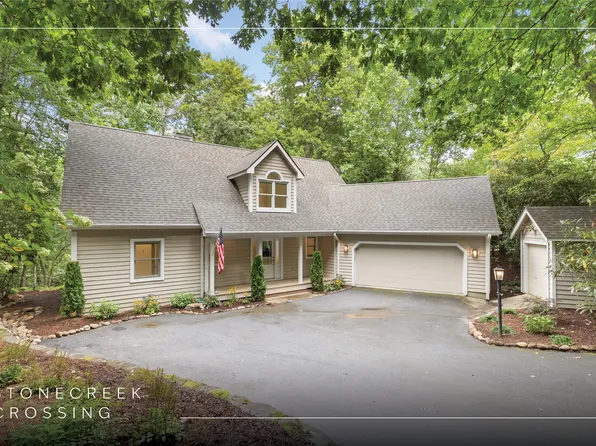 90 Stonecreek Crossing, Sapphire, NC 28774