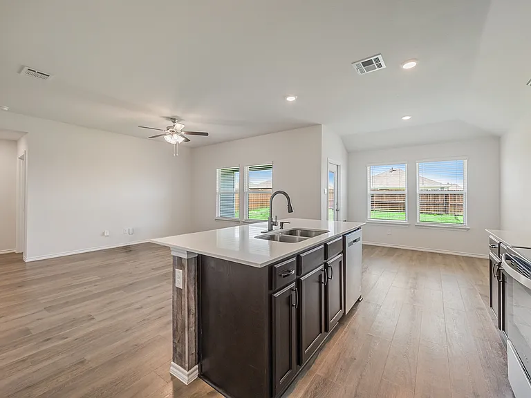 214 Crookedfield Dr — Photo 9