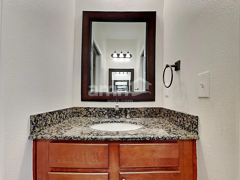 2727 Walden Woods Dr — Photo 9