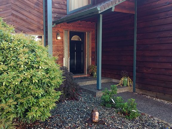 Front door/porch