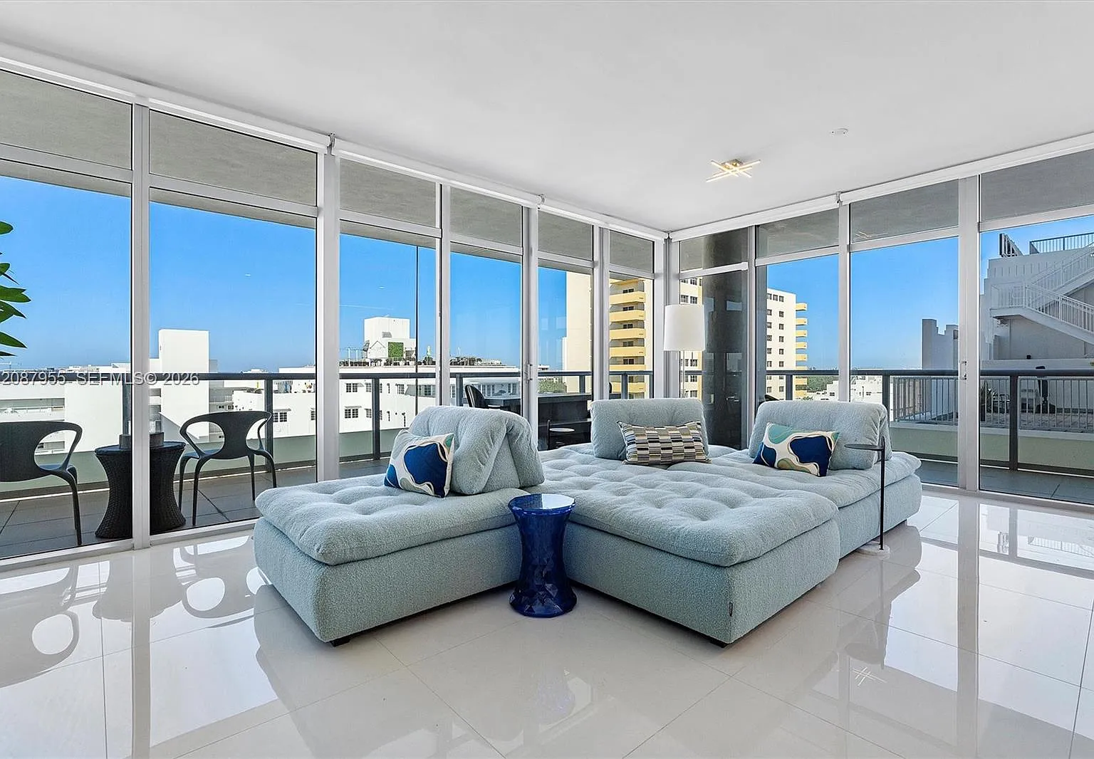 The Caribbean Condo — Photo 4