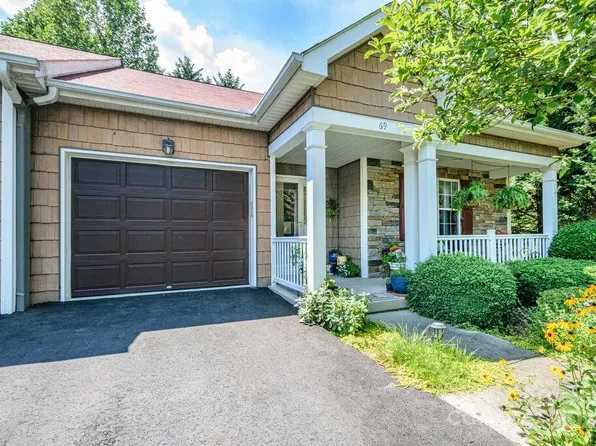 69 Coldwater Ln, Laurel Park, NC 28739