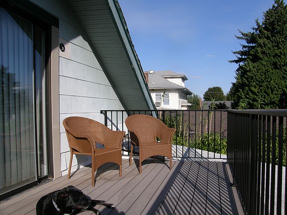 2nd floor deck