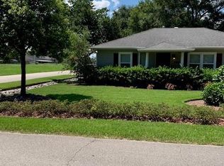 2354 2nd St, Port Neches, TX 77651