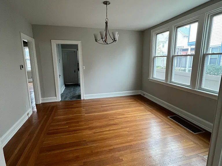 2830 Observatory Ave — Photo 15
