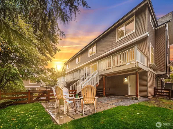 22652 NE Alder Crest Lane, Redmond, WA 98053
