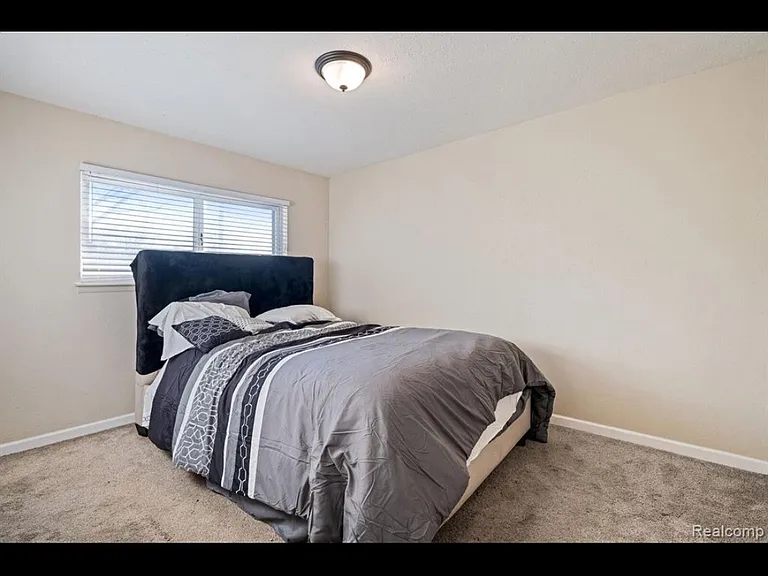 30636 Calahan Rd — Photo 6