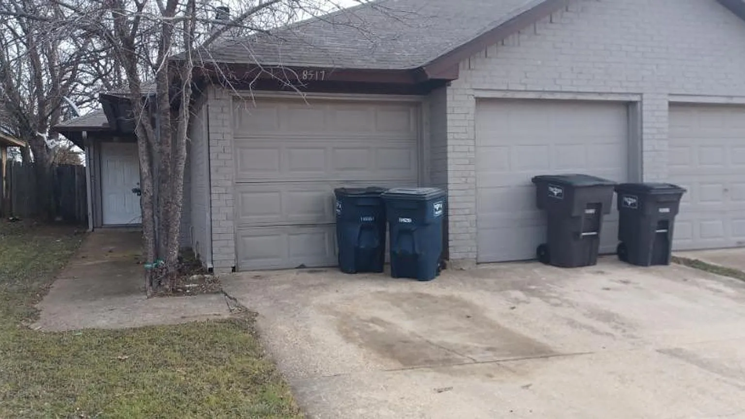 Duplex in Ft Worth — Photo 1
