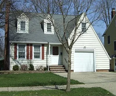 132 Baker St photo 1