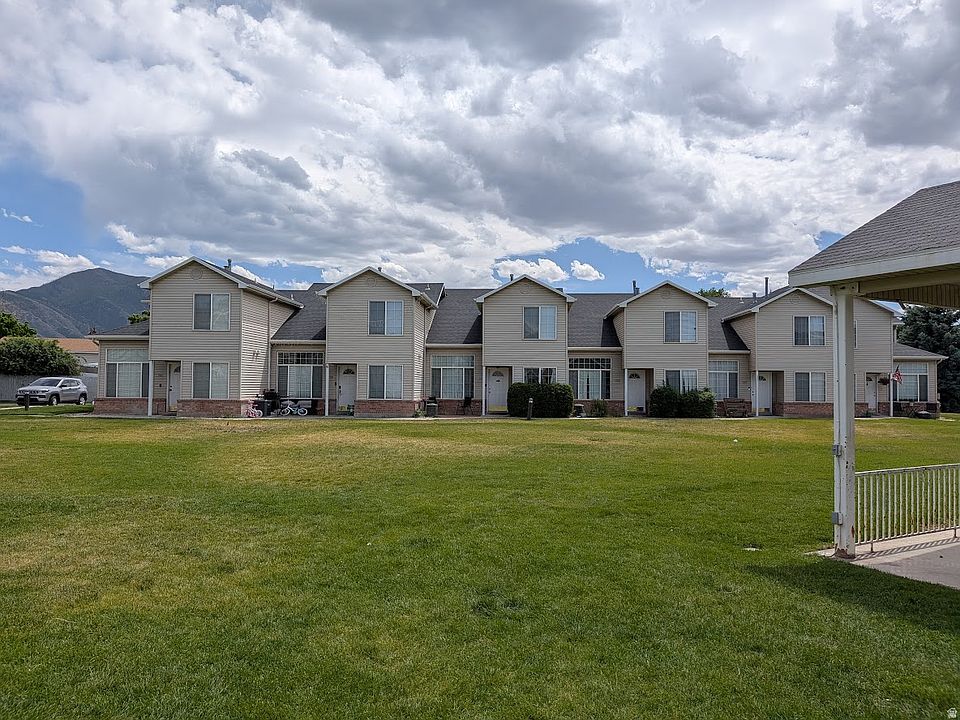 1st image of 239 S Majestic Meadows Dr