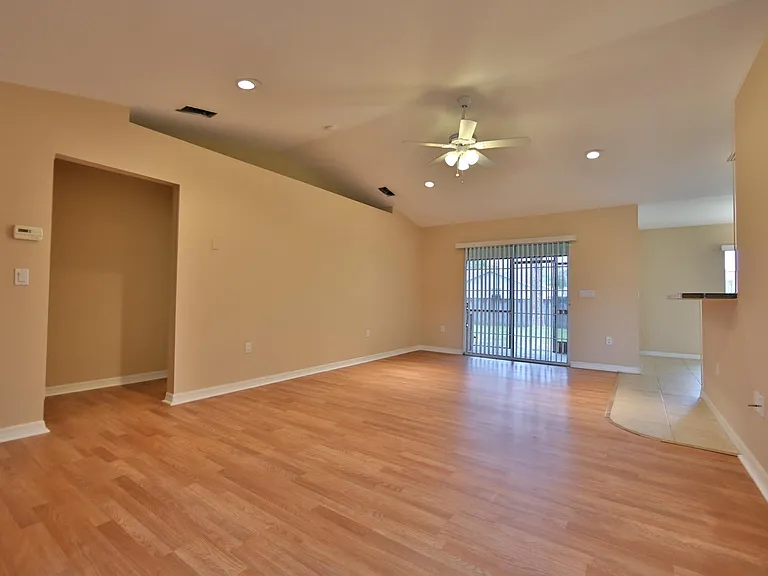 4465 Longford Dr — Photo 9