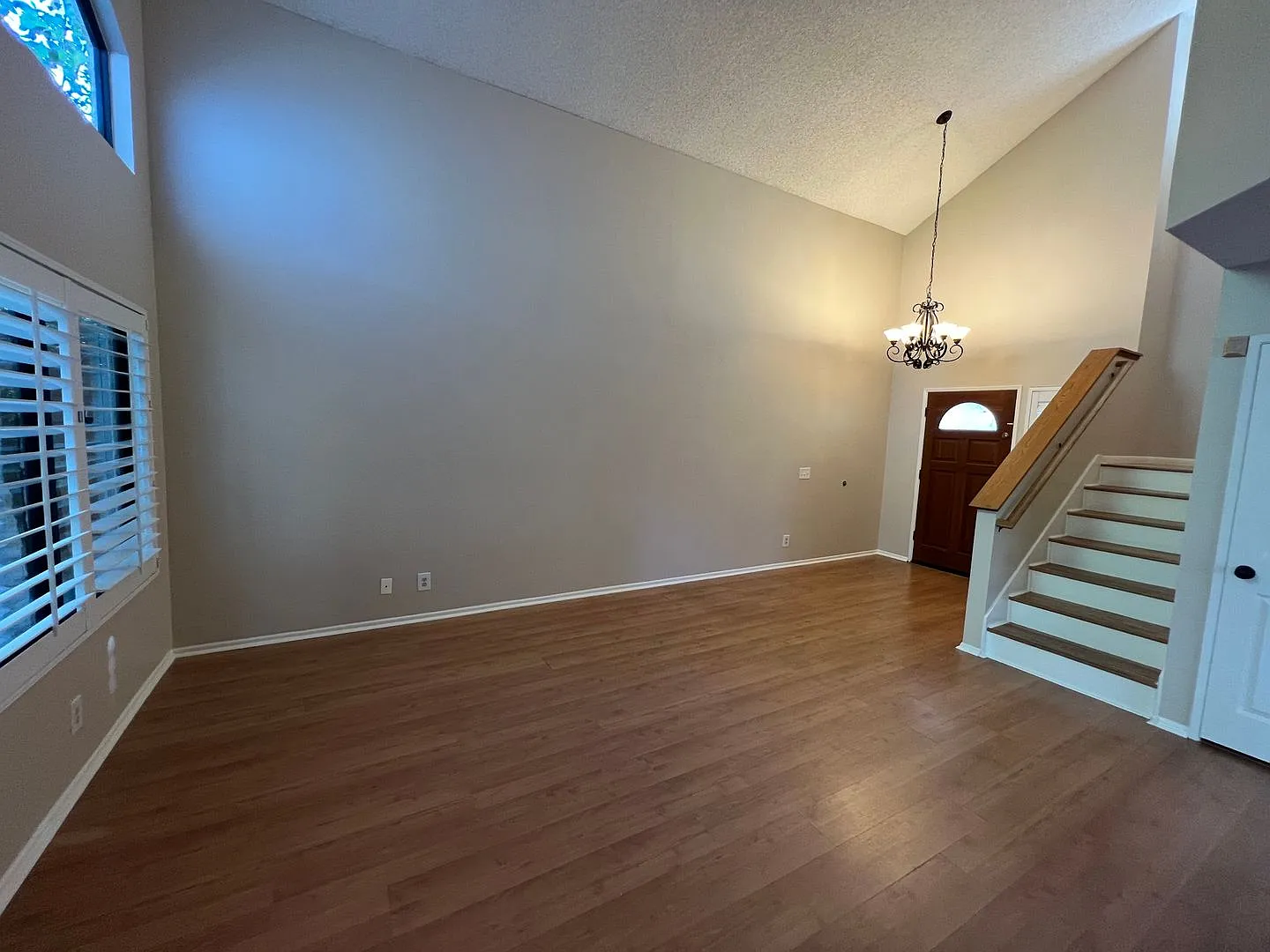 Great Home, Great Location! — Photo 4