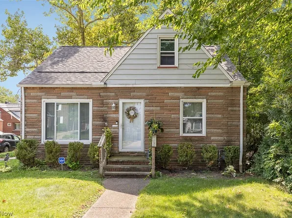 8240 Grand Division Ave, Garfield Heights, OH 44125