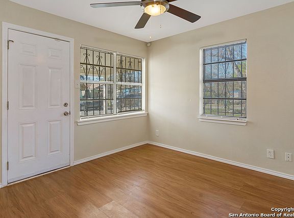 4th image of 119 Amor Ln