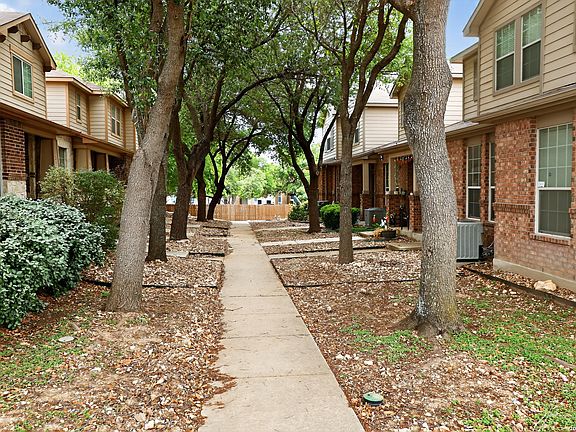 3rd image of 2608 Grayson Way