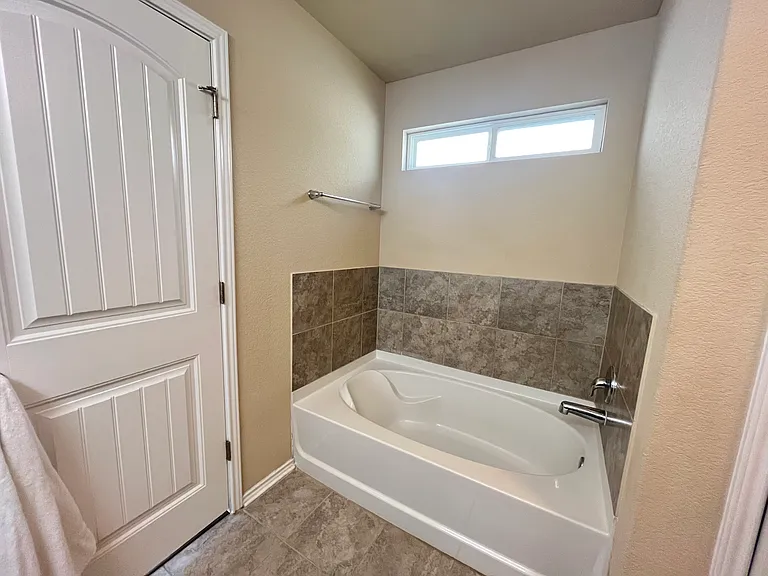 8919 Bowen Br — Photo 17