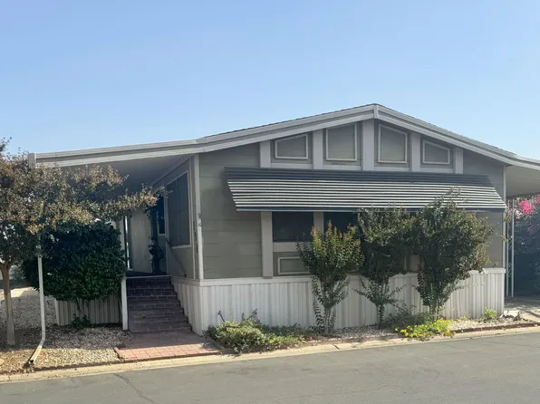 581 N Crawford Avenue #136, Dinuba, CA 93618