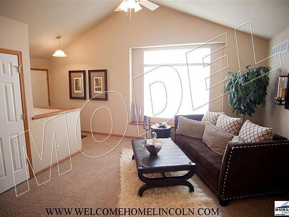 2nd image of 609 Carlton Dr