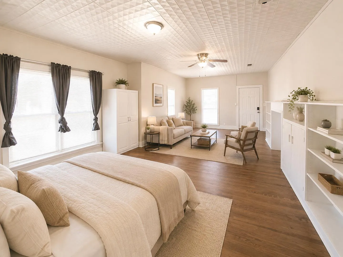 1405 Moore St - 140510 — Photo 3