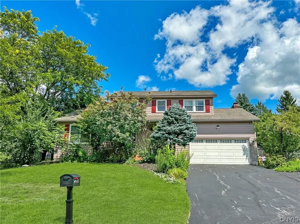 7842 Karakul Ln, Fayetteville, NY 13066