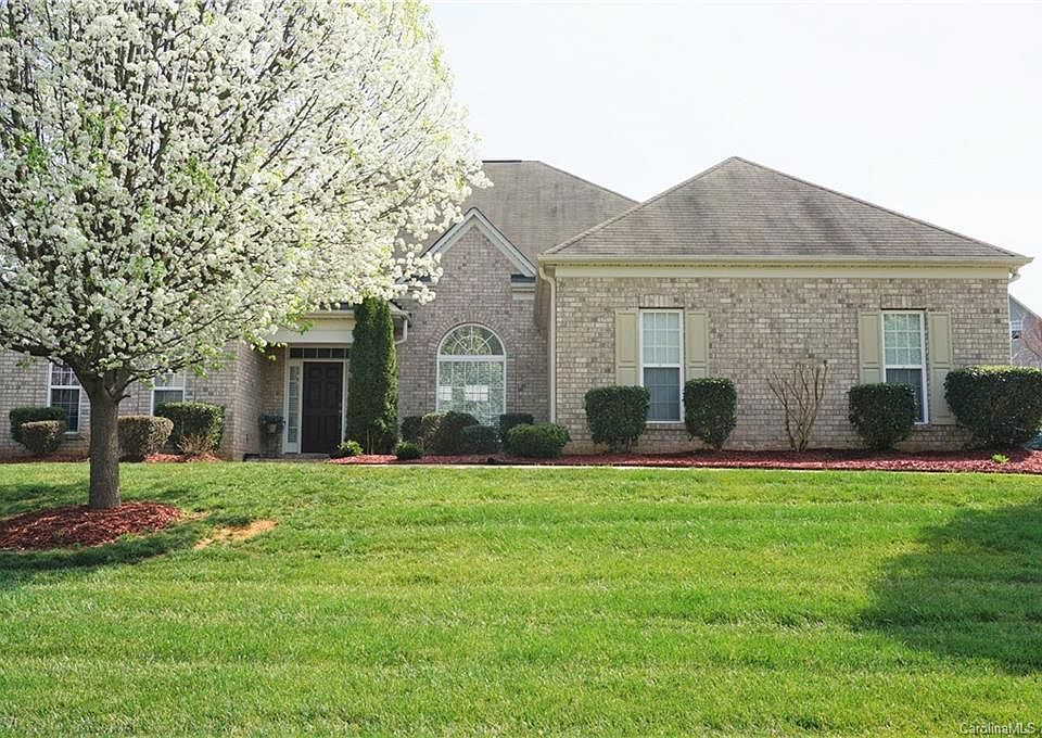1st image of 10907 McCamie Hill Pl