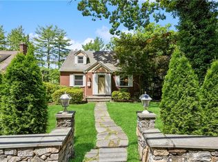 1373 Weaver St, Scarsdale, NY 10583
